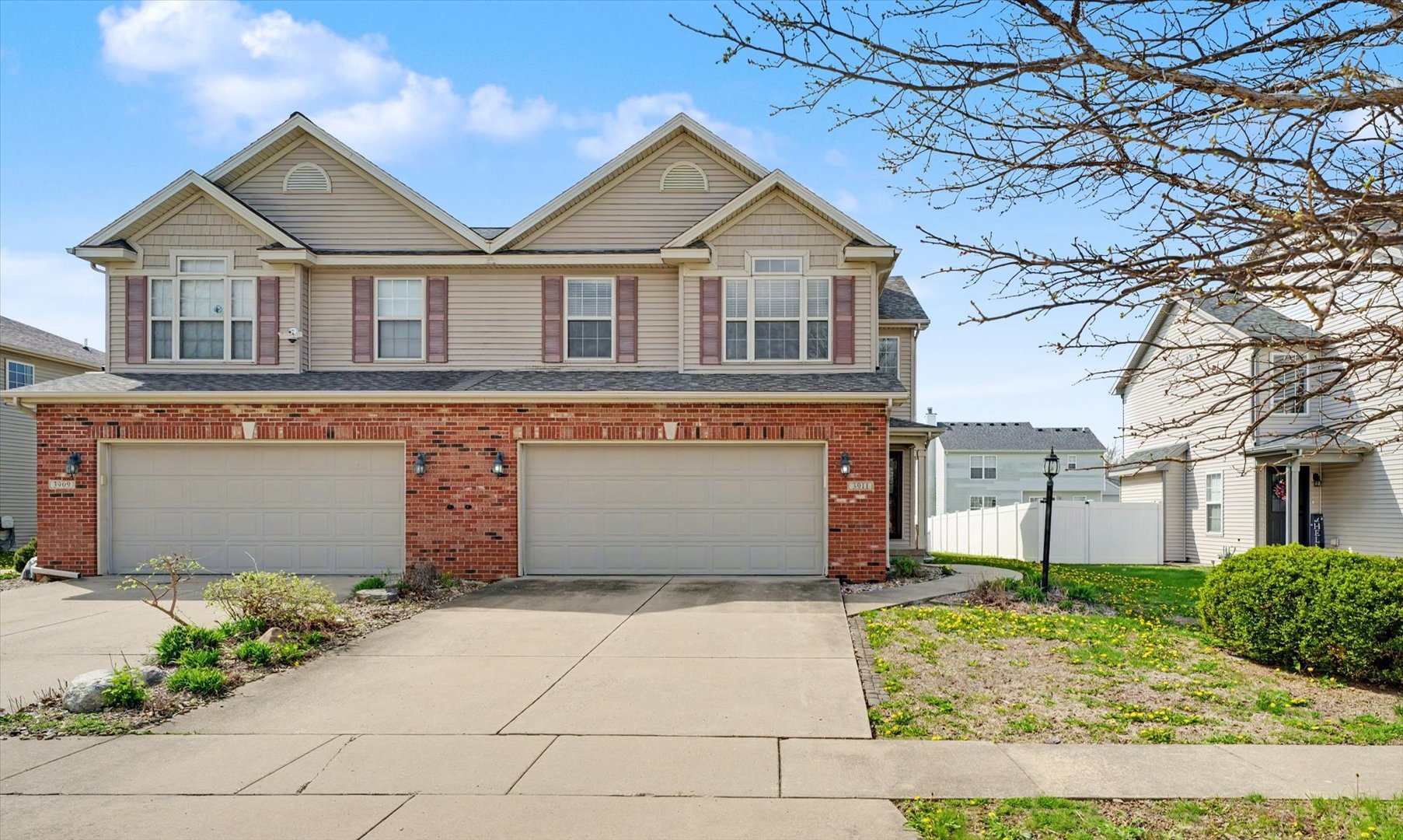 3911 SUMMER SAGE Court, Champaign, IL