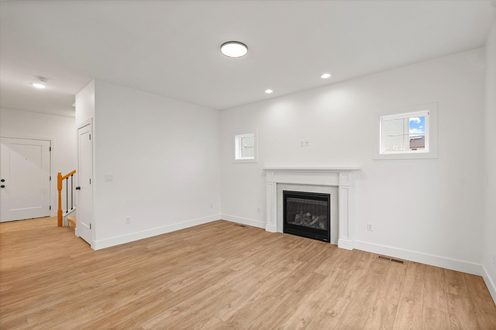 3710 Lighthouse Pointe Point, Champaign, IL