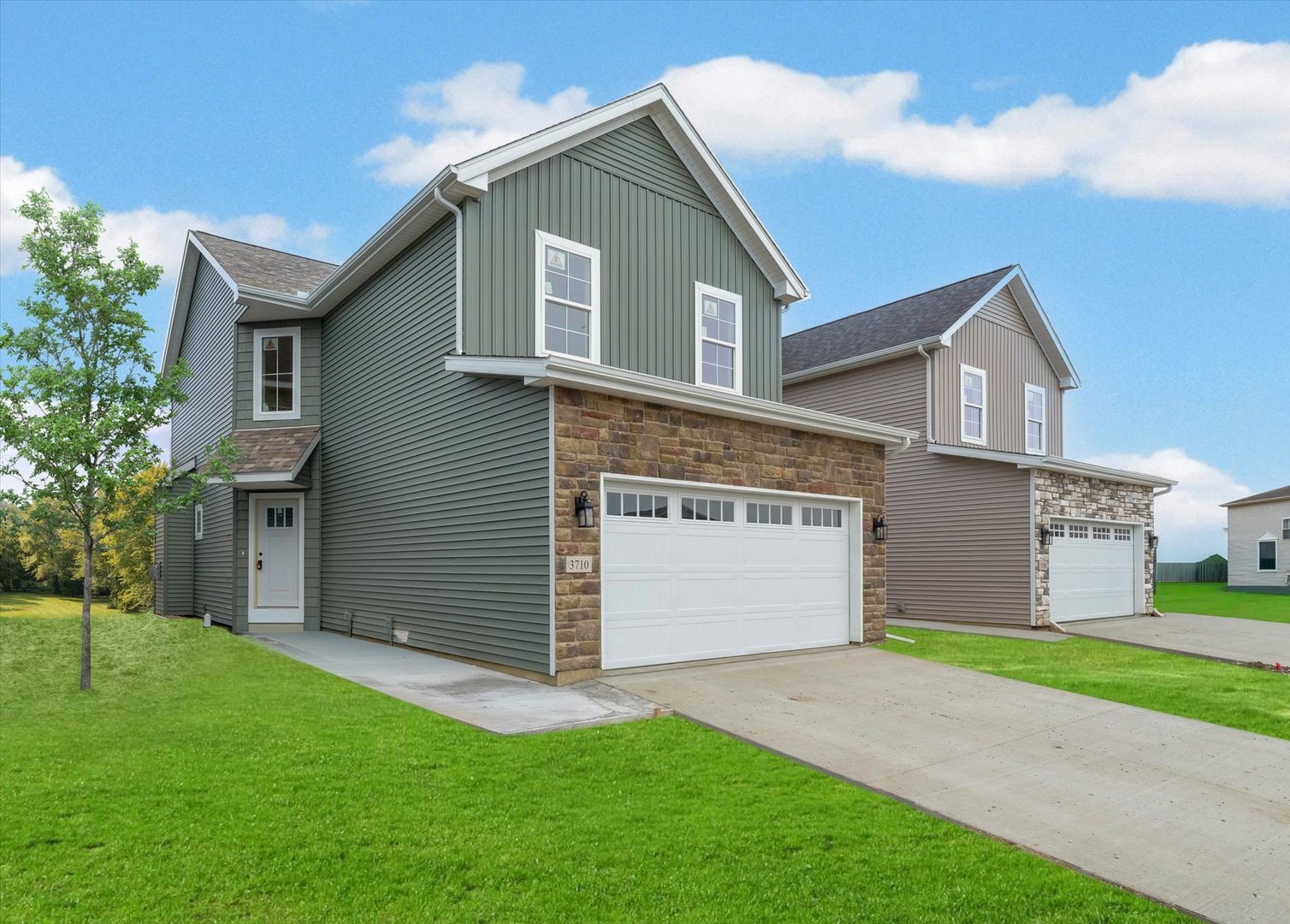 3710 Lighthouse Pointe Point, Champaign, IL