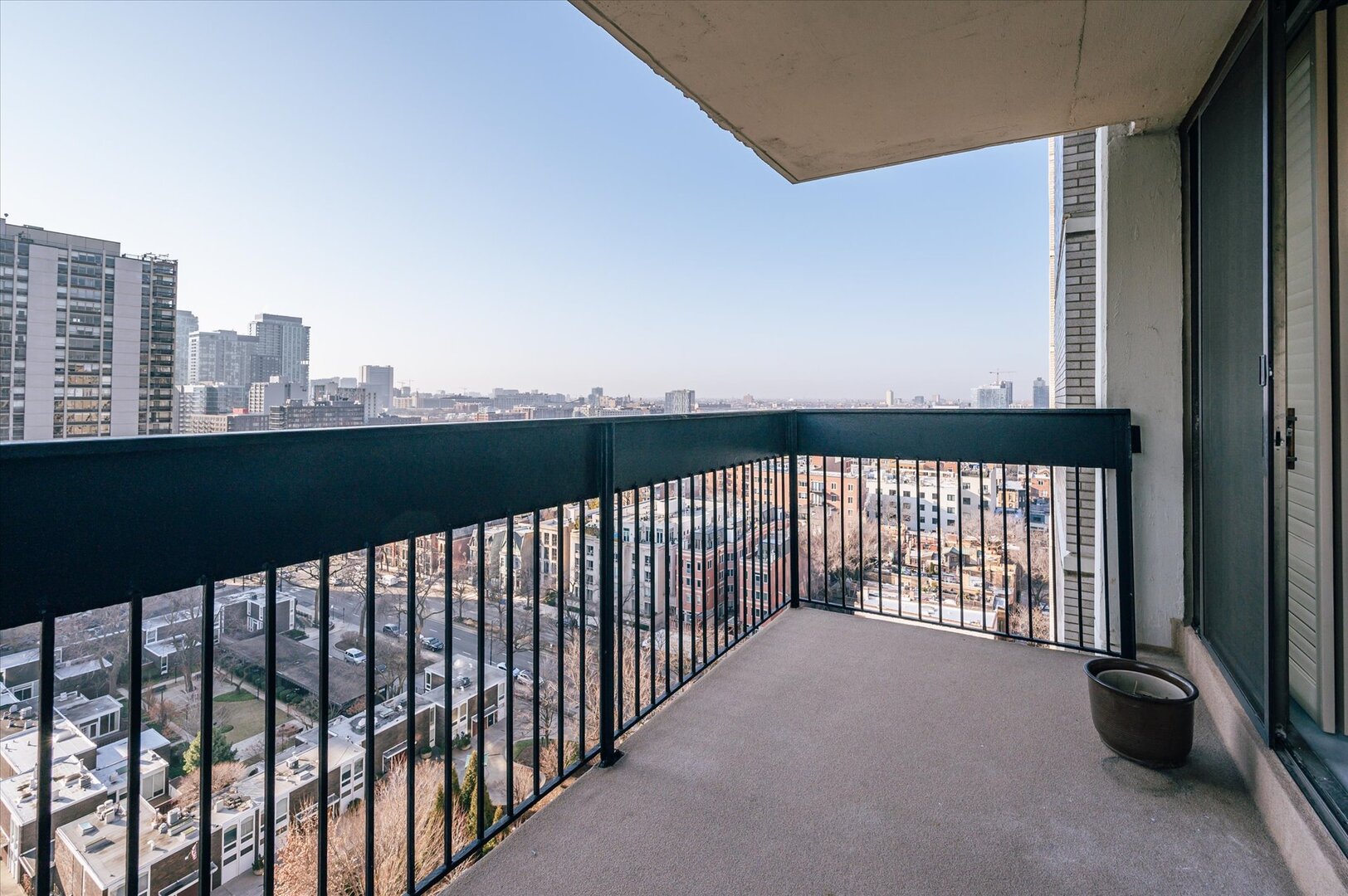 1460 N Sandburg Terrace #1801, Chicago, IL