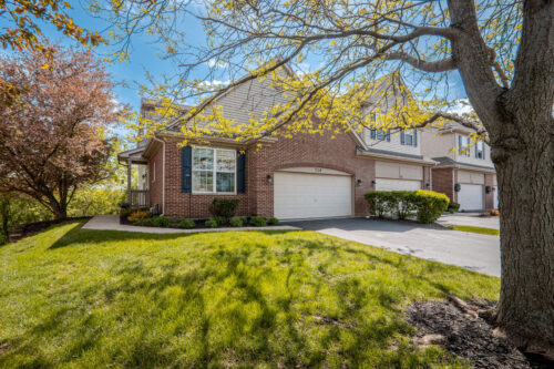 758 Oak Hollow Drive, Crystal Lake, IL