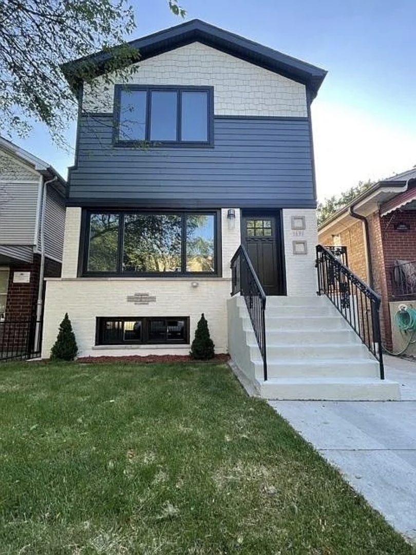 1638 N Hamlin Avenue, Chicago, IL