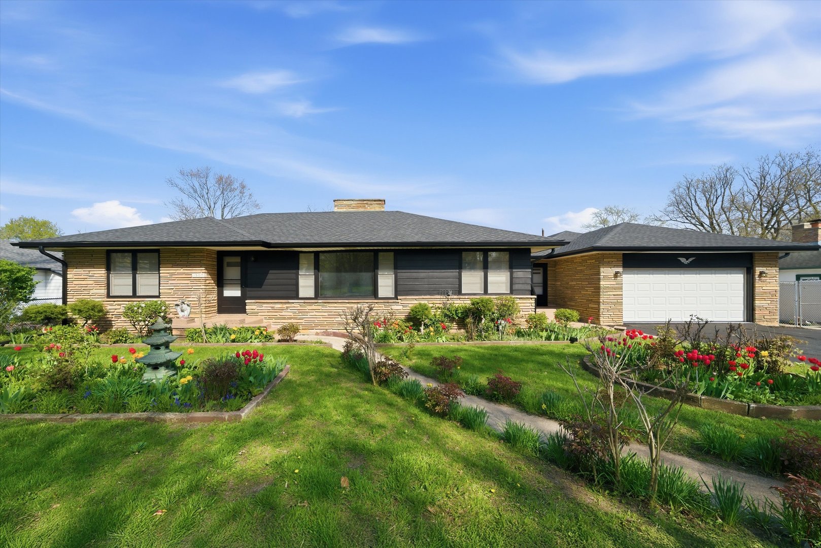 1907 Elim Avenue, Zion, IL