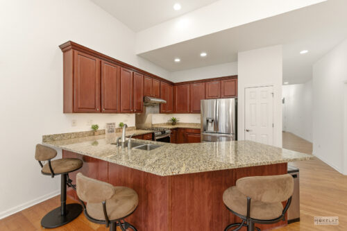 816 Colchester Drive, Oswego, IL