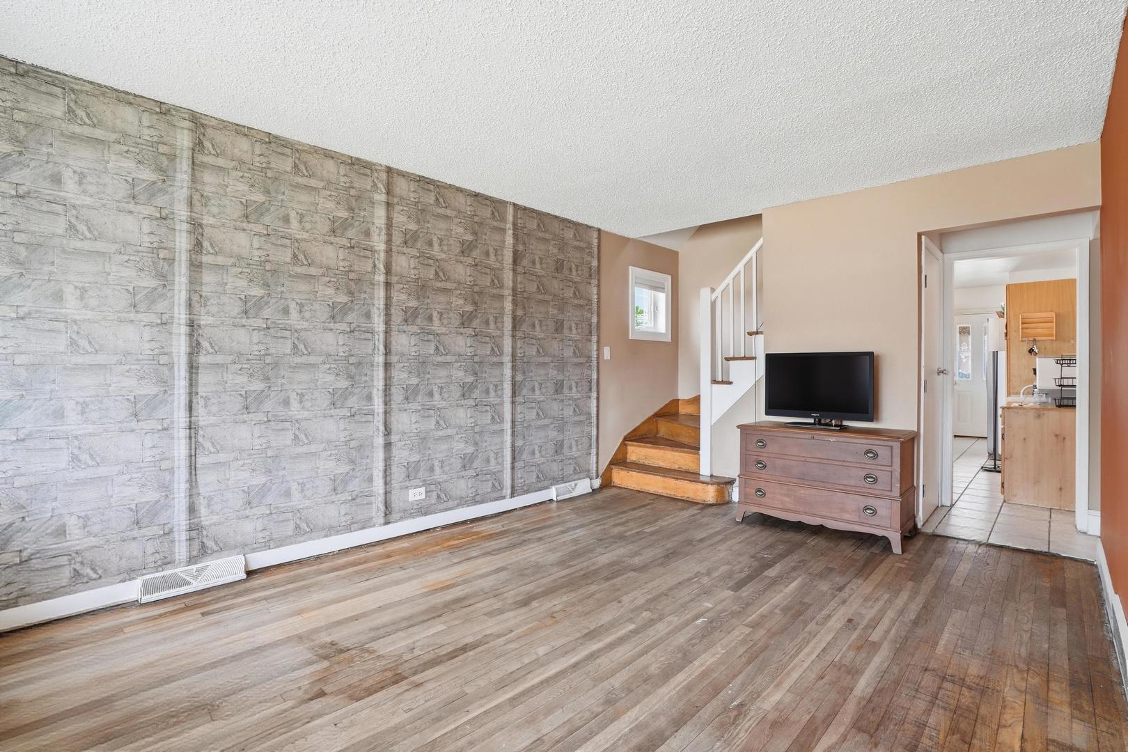 7801 Natchez Avenue, Burbank, IL