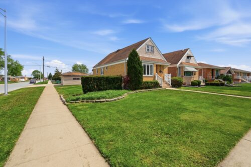 7801 Natchez Avenue, Burbank, IL