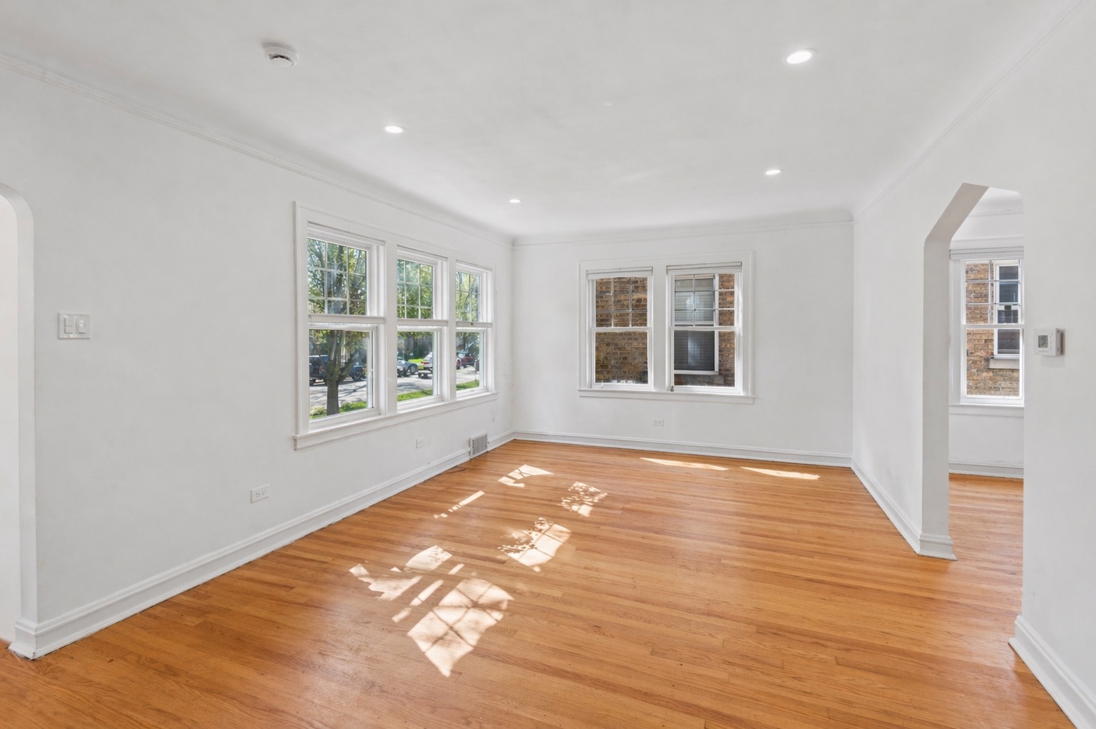 5266 N La Crosse Avenue, Chicago, IL