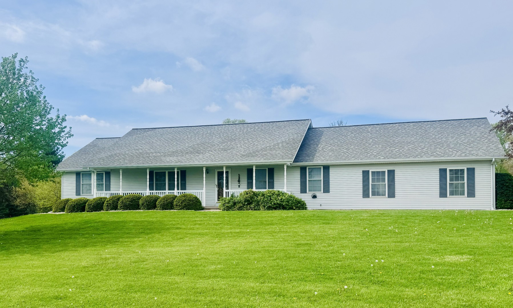 1380 N 1789th Road, Streator, IL