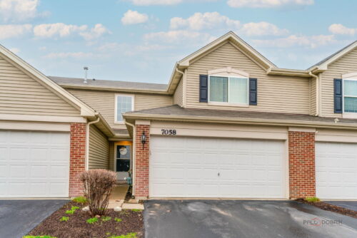 7058 Hidden Green Circle, Fox Lake, IL