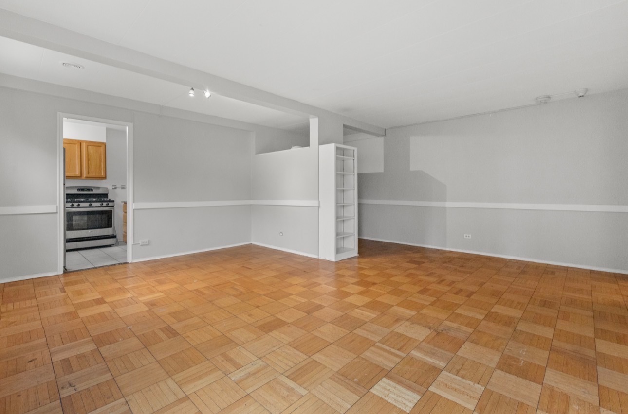 7206 Oak Avenue #2SE, River Forest, IL