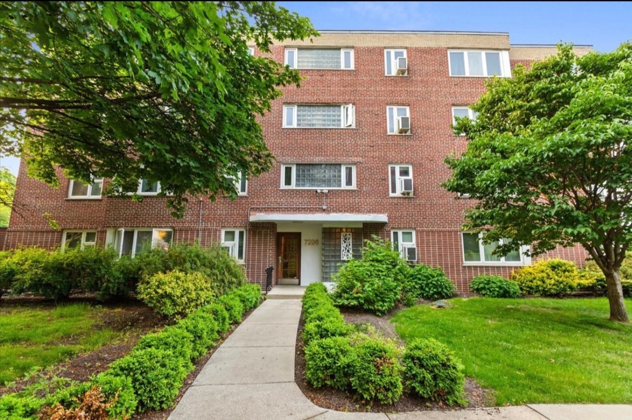 7206 Oak Avenue #2SE, River Forest, IL