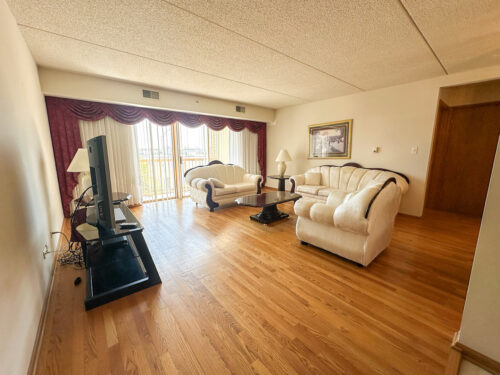 4700 N Harlem Avenue #306, Harwood Heights, IL