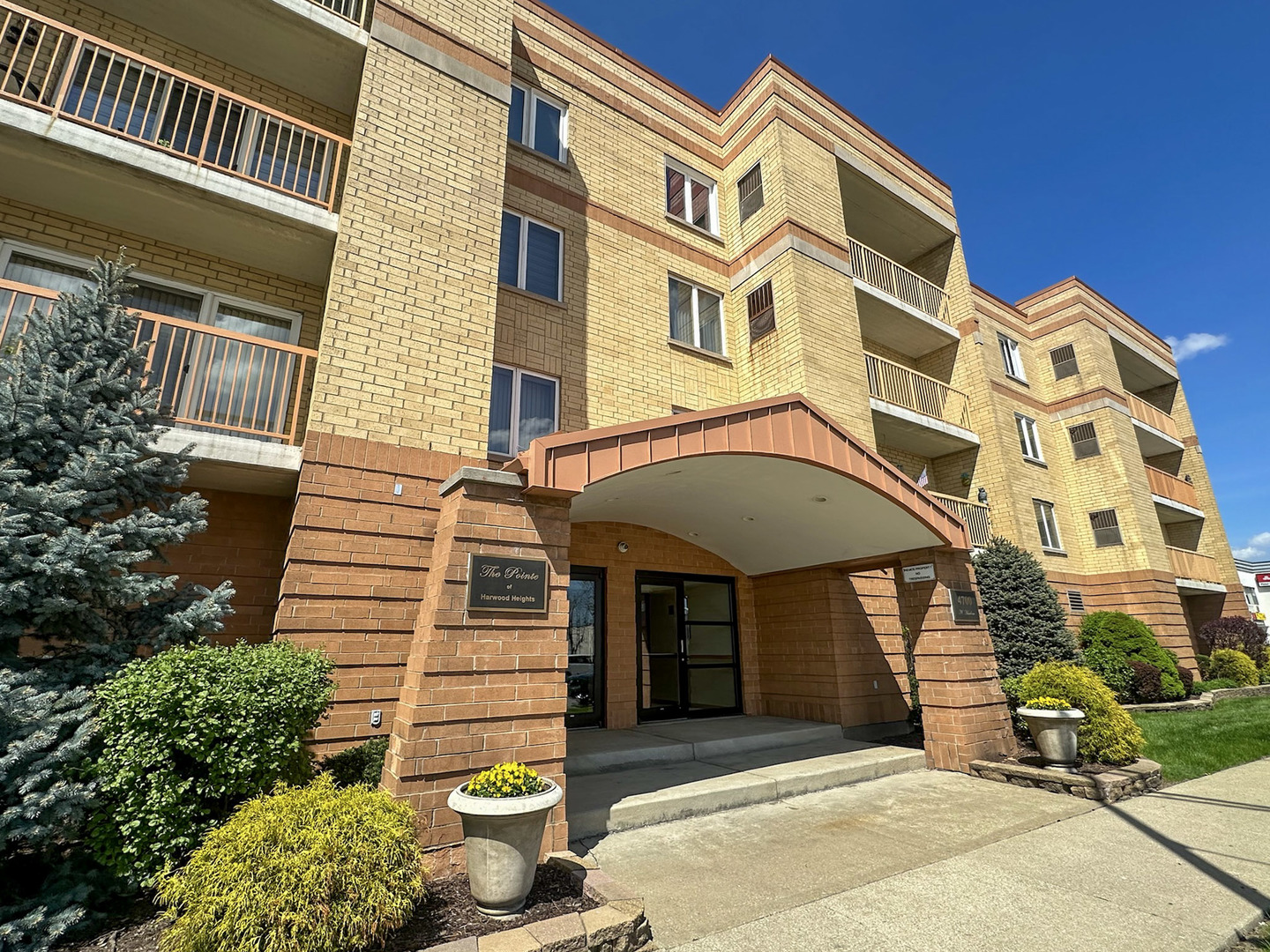 4700 N Harlem Avenue #306, Harwood Heights, IL