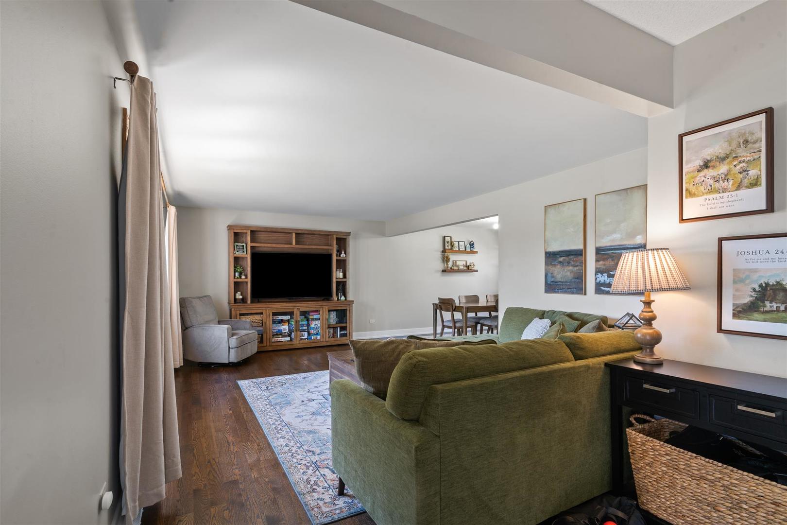 13630 Cherry Lane, Orland Park, IL