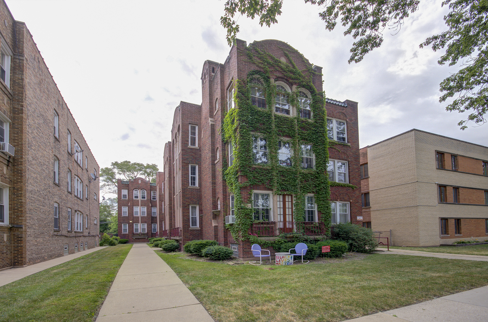 10535 S Hale Avenue #1W, Chicago, IL