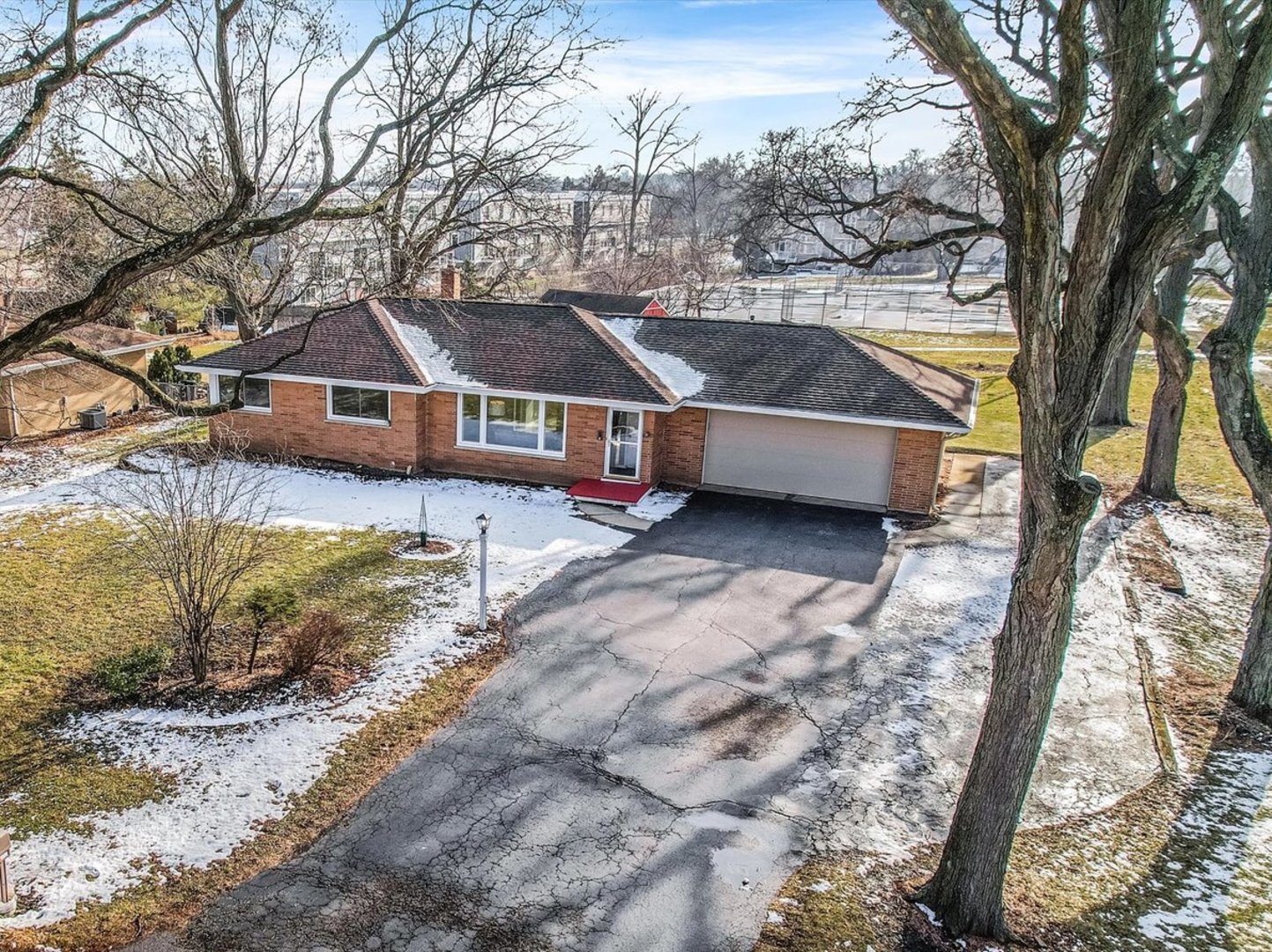 21W051 Woodview Drive, Itasca, IL