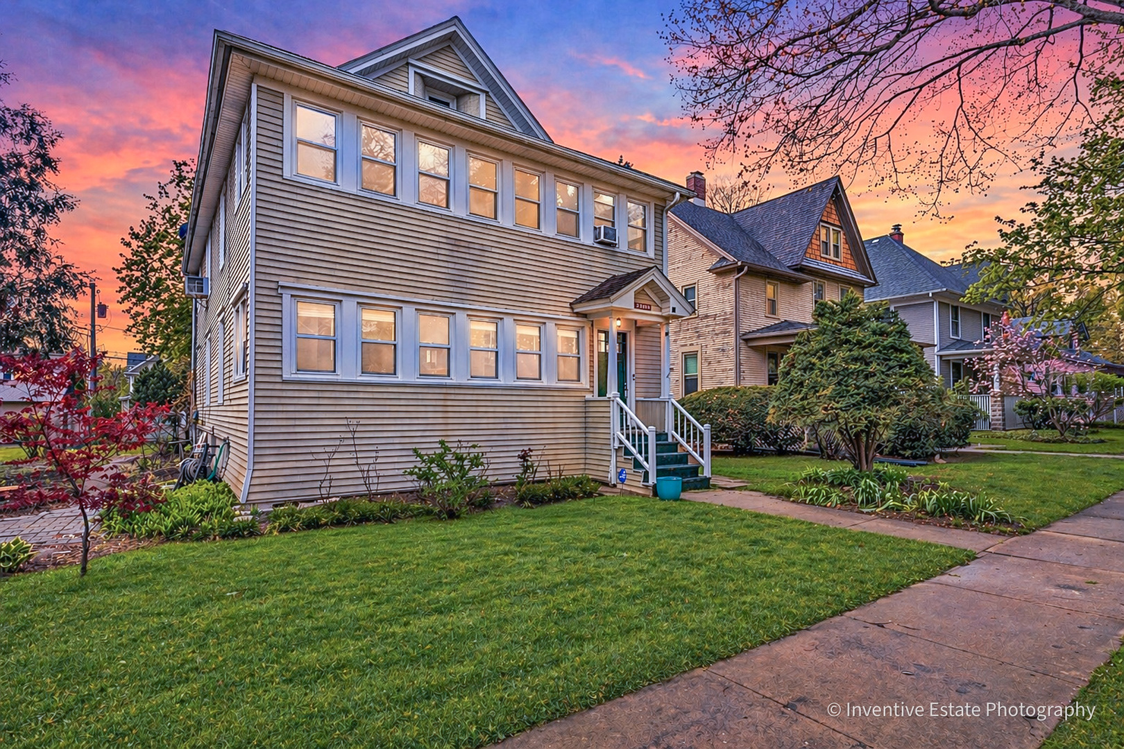 211 N Wright Street, Naperville, IL