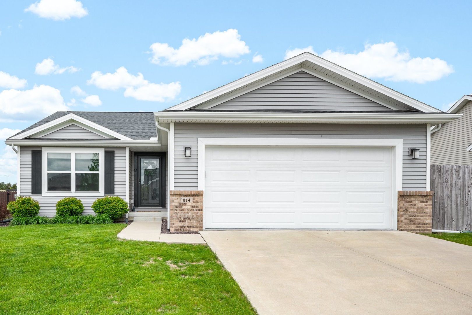 314 Bobwhite Way, Normal, IL