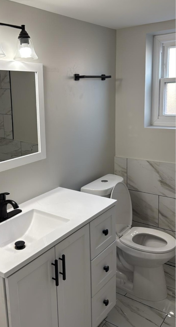 8530 S 78th Avenue, Bridgeview, IL