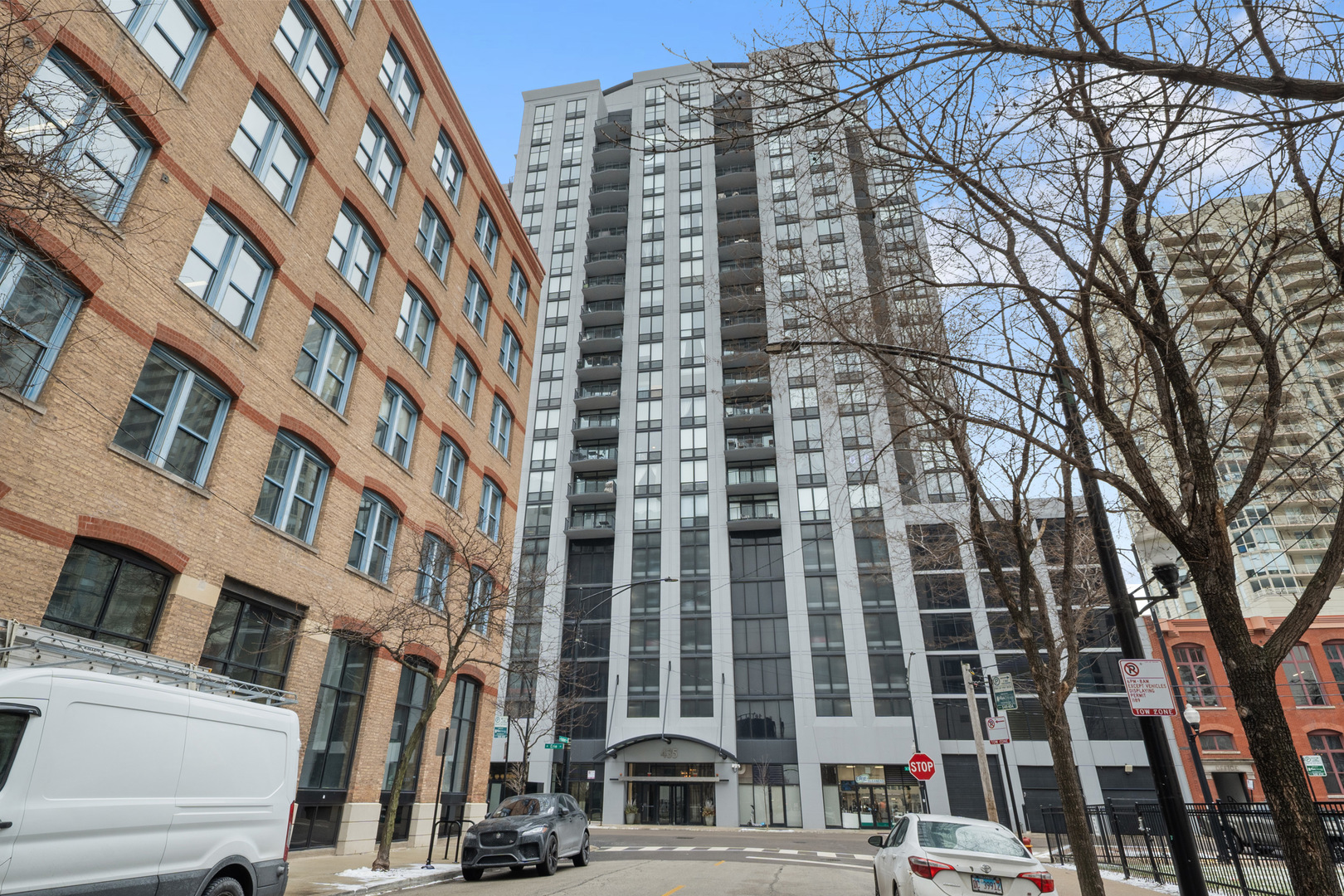 435 W Erie Street #2204, Chicago, IL