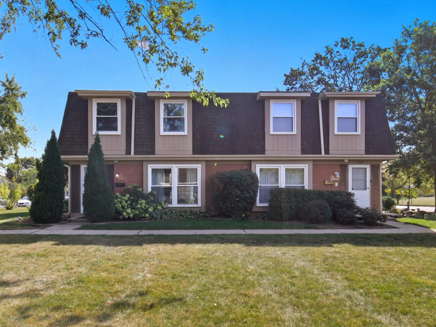 2312 Hyde Court, Schaumburg, IL