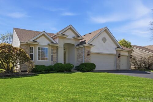 1502 Hartsburg Lane, North Aurora, IL