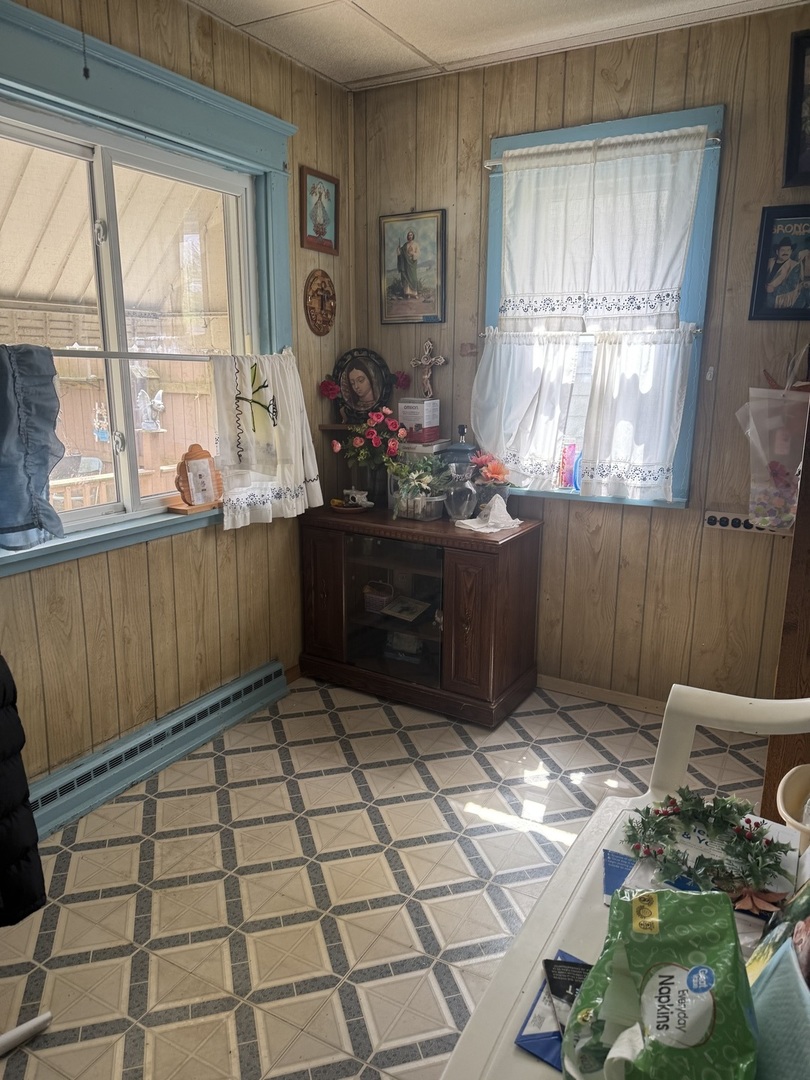 1233 Park Avenue, North Chicago, IL