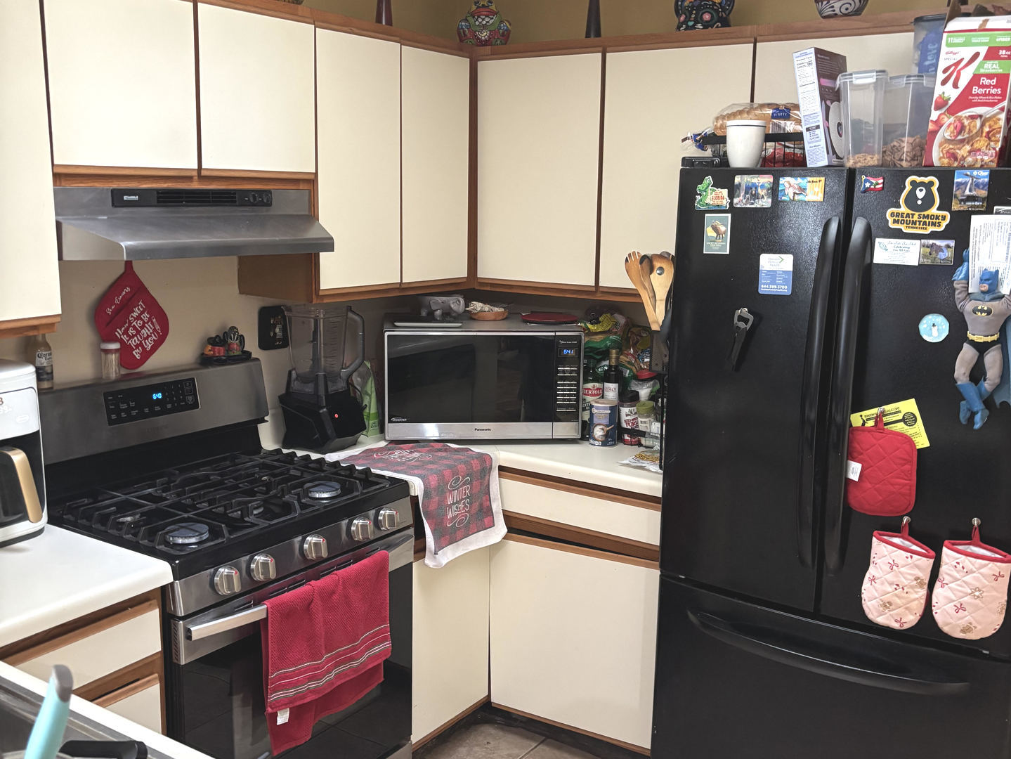 906 Knightsbridge Drive, Island Lake, IL