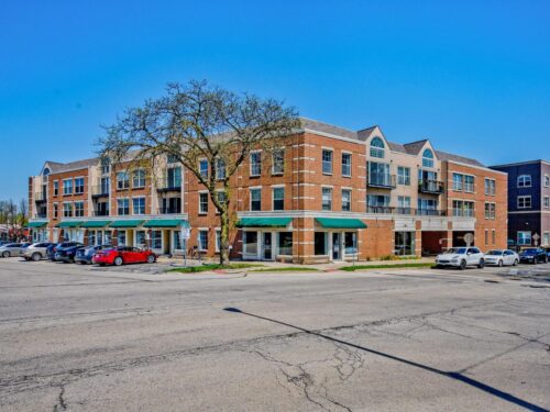 1800 Dewes Street #305, Glenview, IL