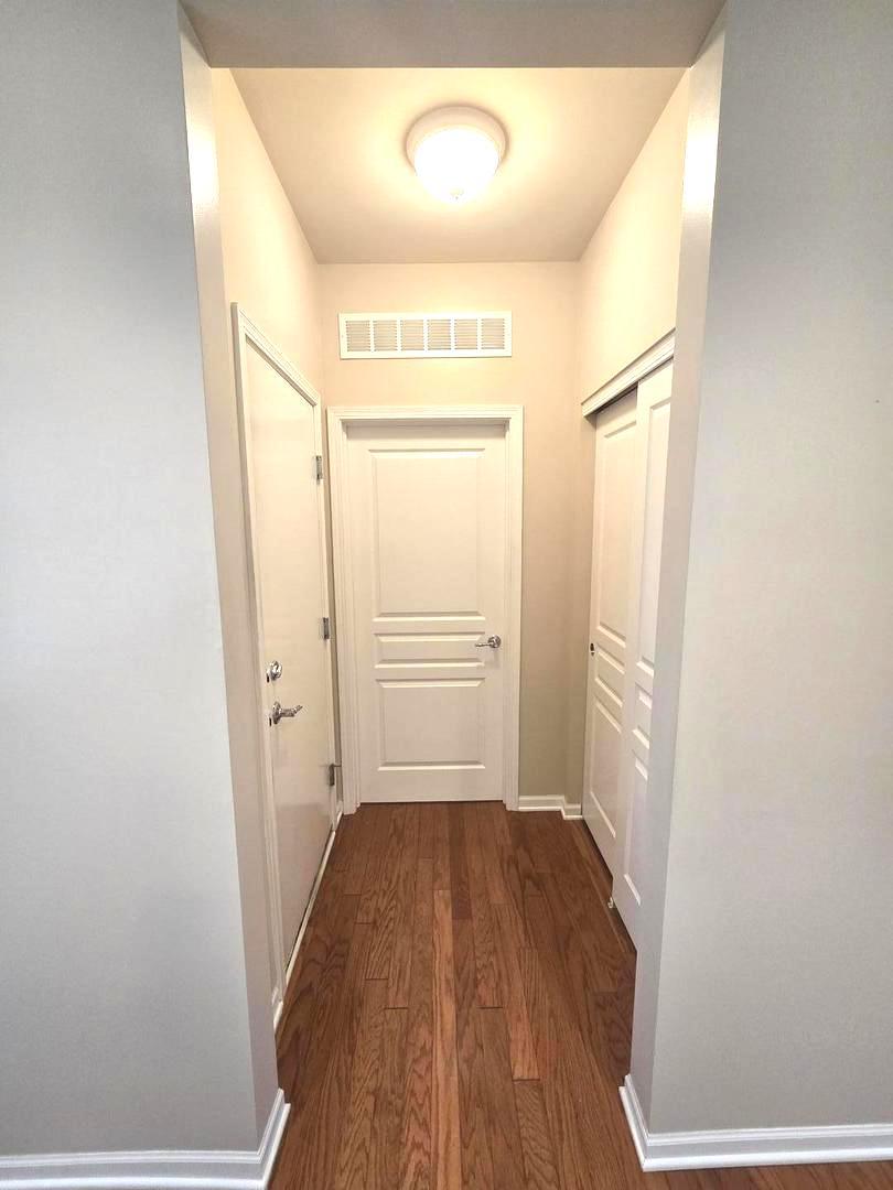 818 Woodland Drive, Shorewood, IL