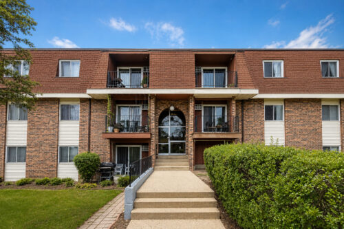 1160 VALLEY Lane #205, Hoffman Estates, IL