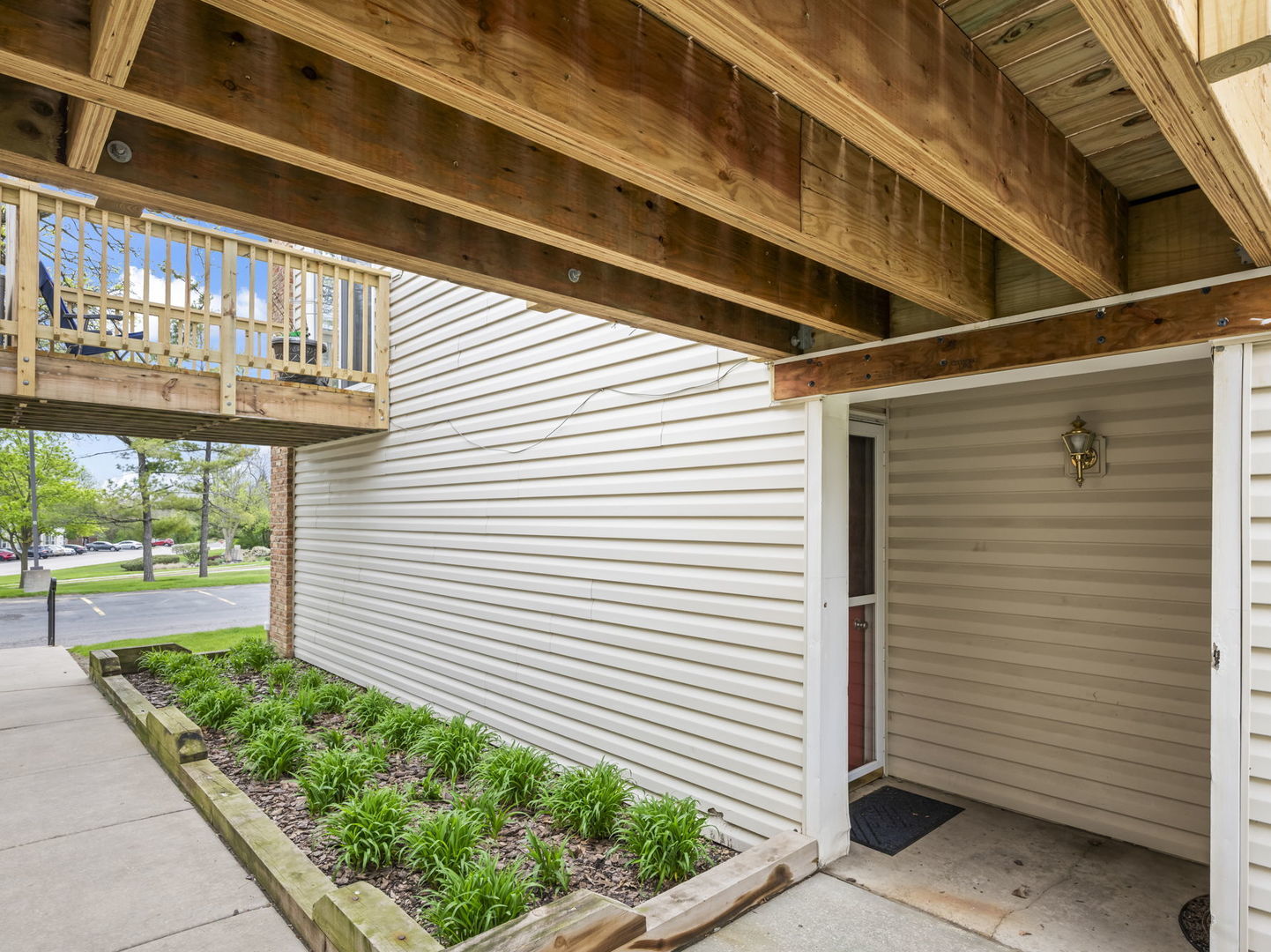 1870 HUNTINGTON Boulevard #A, Hoffman Estates, IL