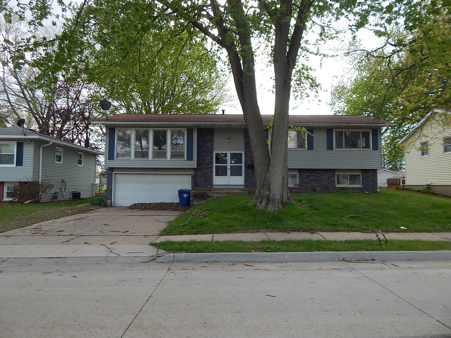 1118 N 13TH Street, Clinton, IA