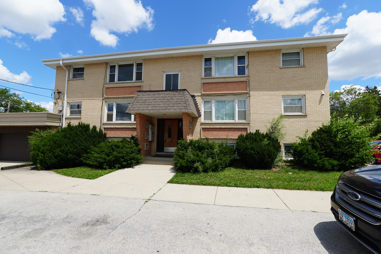 347 Dalewood Avenue #5, Wood Dale, IL