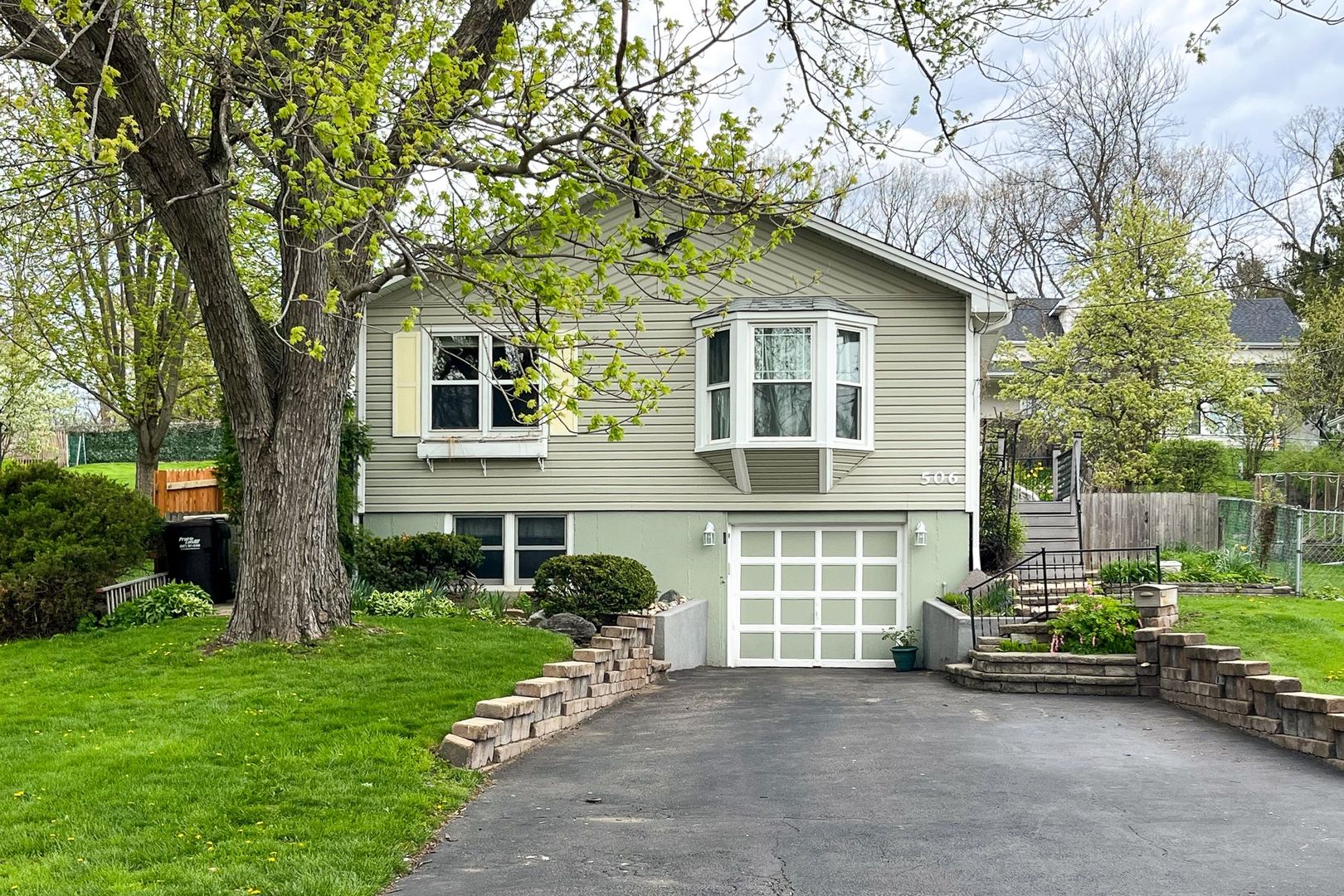 506 Park Court, Fox River Grove, IL