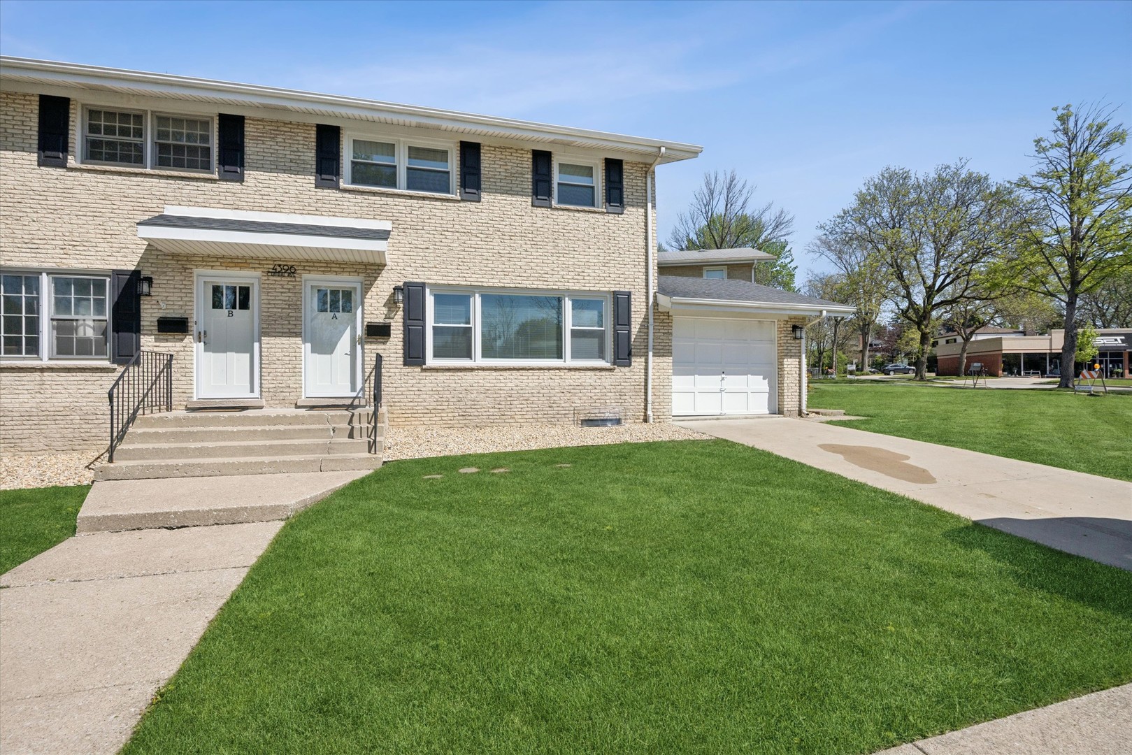 4396 Central Avenue #A, Western Springs, IL