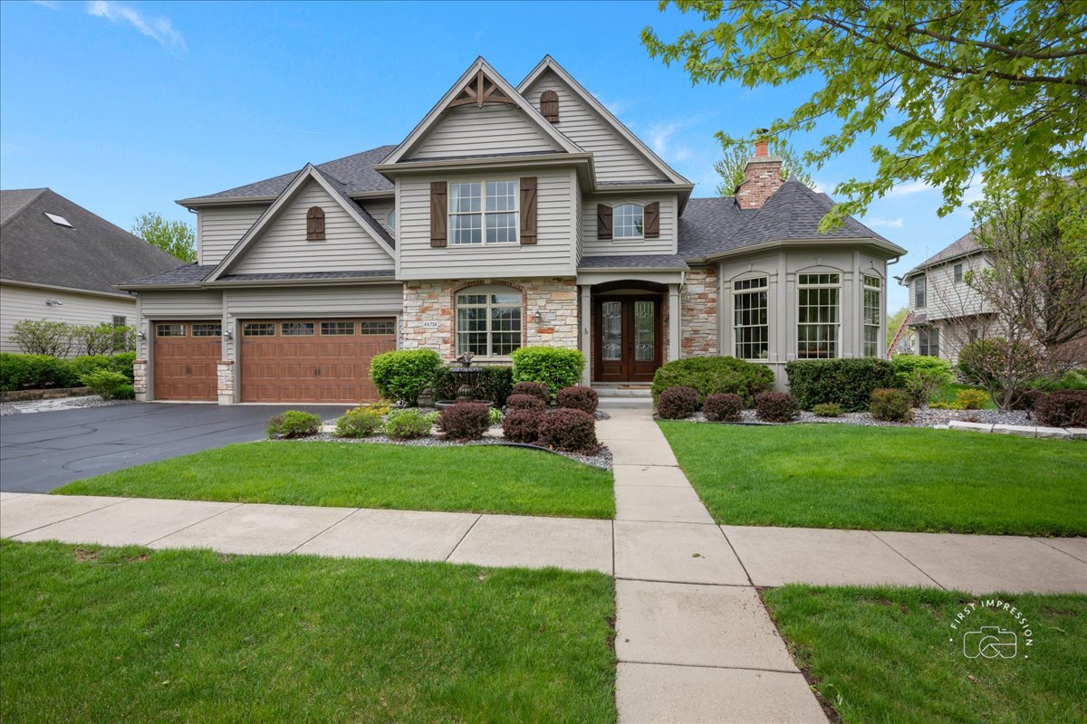 4N734 BLUE LAKE Circle, St. Charles, IL