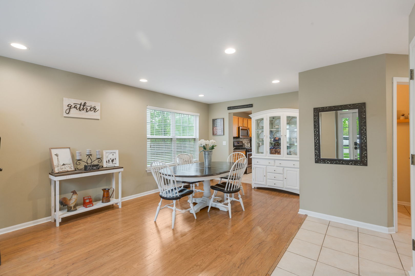 274 Jasmine Circle, Lindenhurst, IL