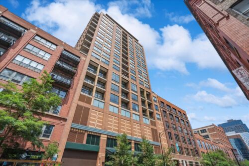 400 W Ontario Street #608, Chicago, IL