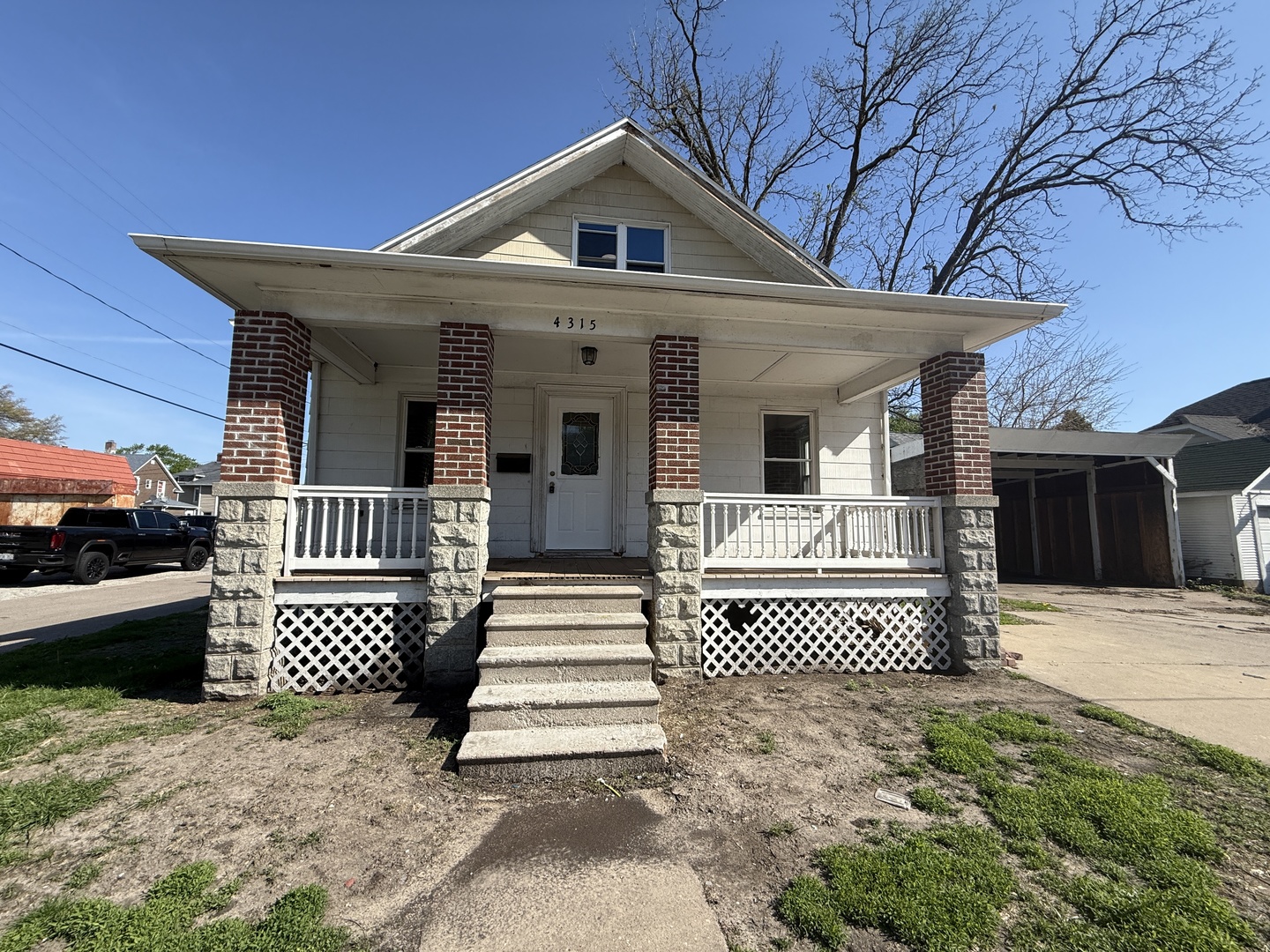 4315 4th Avenue, Moline, IL
