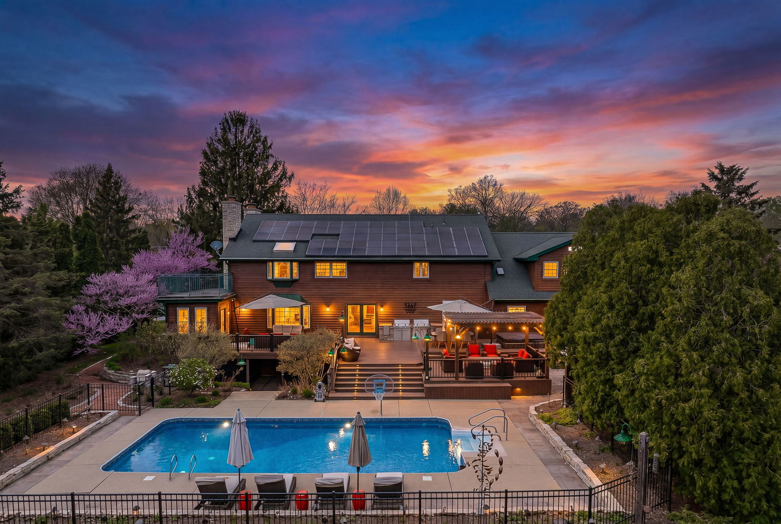 10 Elm Street, Hawthorn Woods, IL