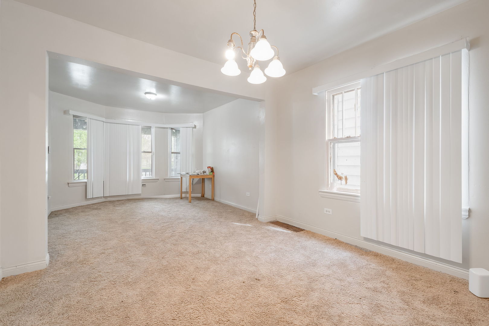 6012 S Honore Street, Chicago, IL