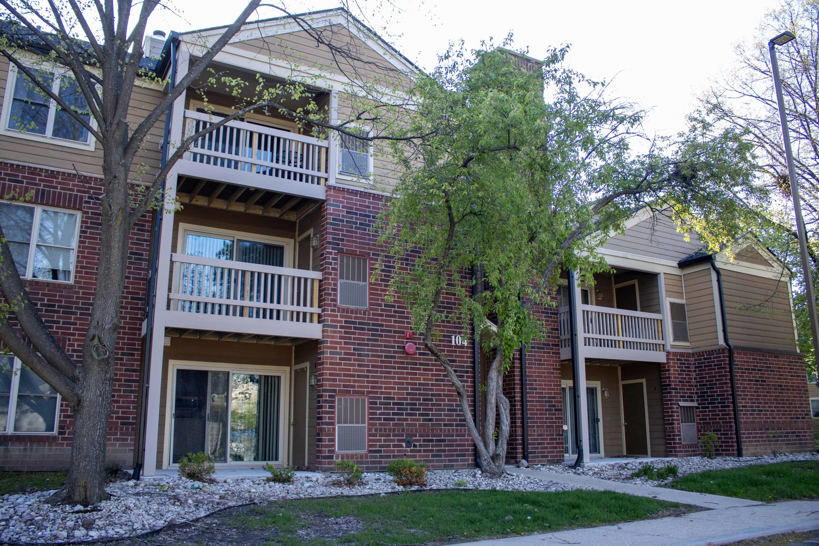 104 Glengarry Drive #6-105, Bloomingdale, IL