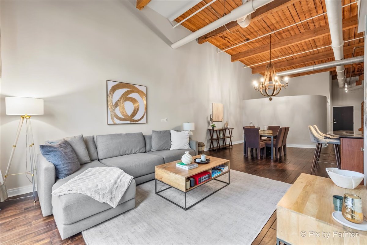 360 W Illinois Street #607, Chicago, IL