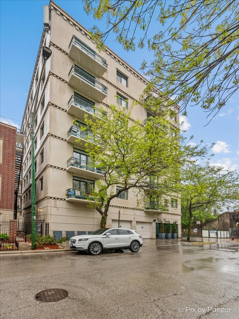 680 N Green Street #605, Chicago, IL
