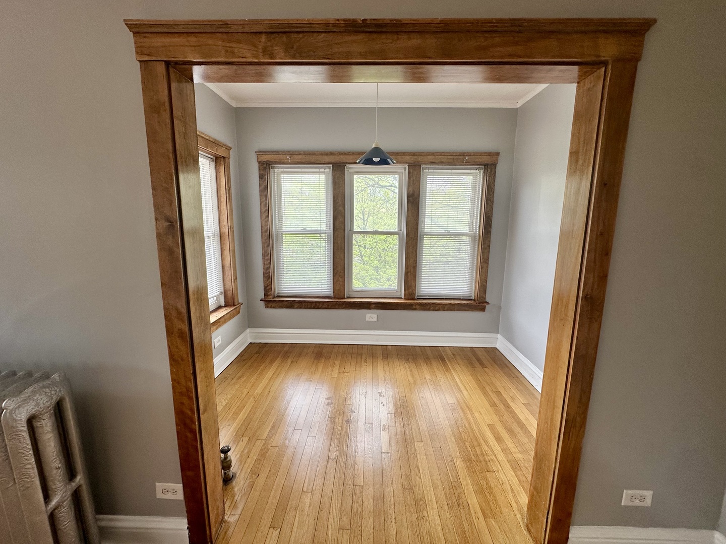 5358 N Winthrop Avenue #3RD, Chicago, IL