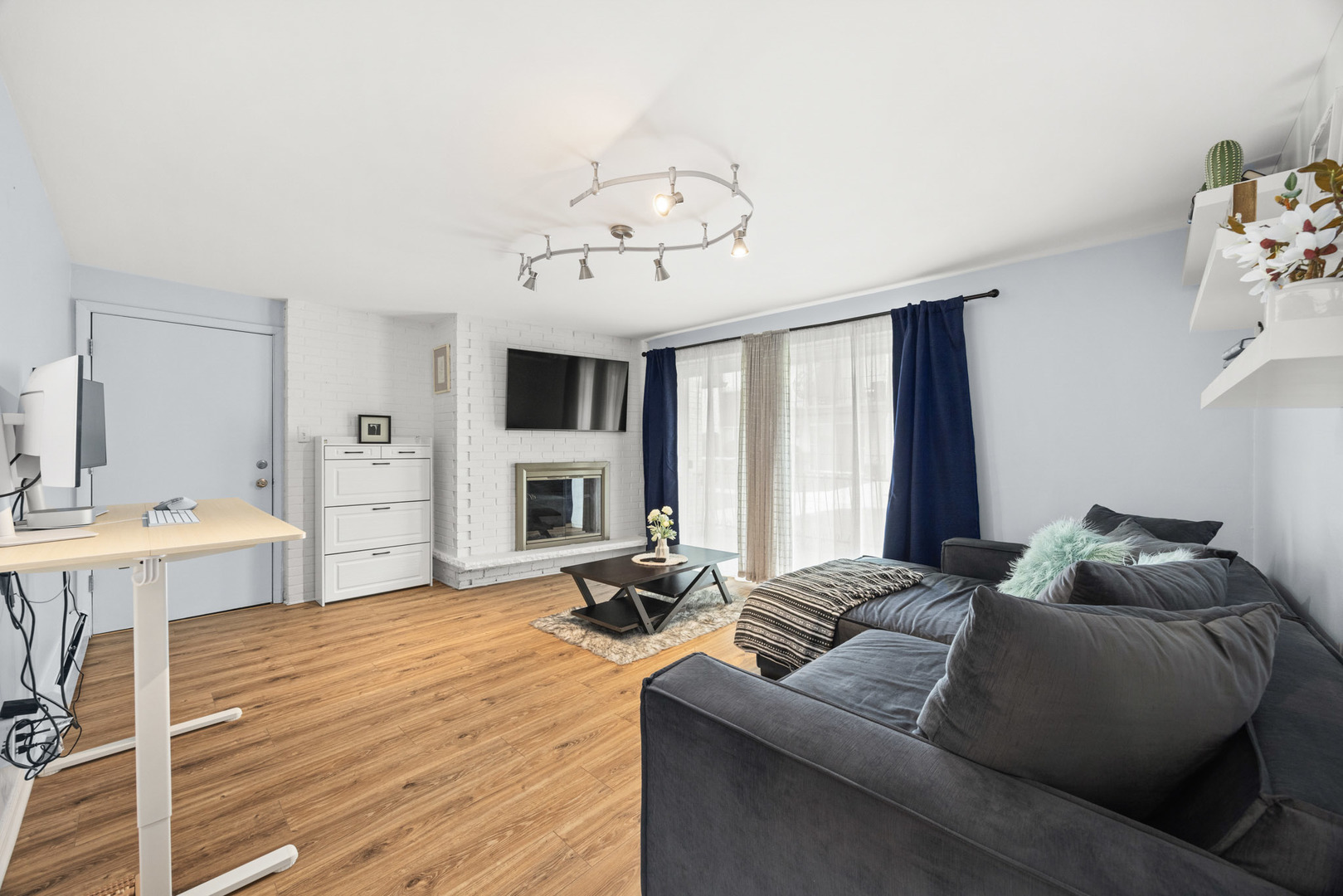 11133 S 84th Avenue #1B, Palos Hills, IL