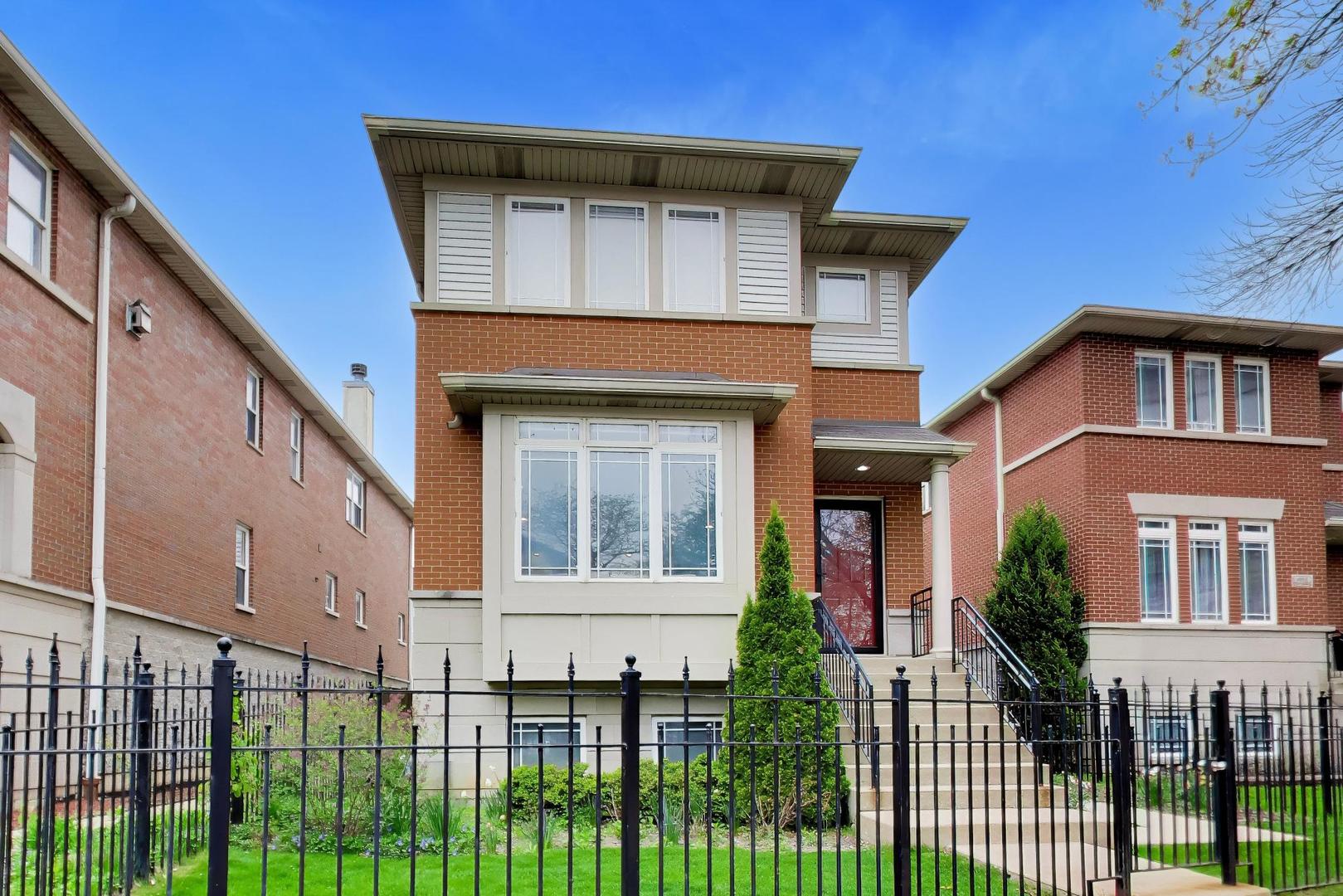 4856 S Cornell Avenue, Chicago, IL