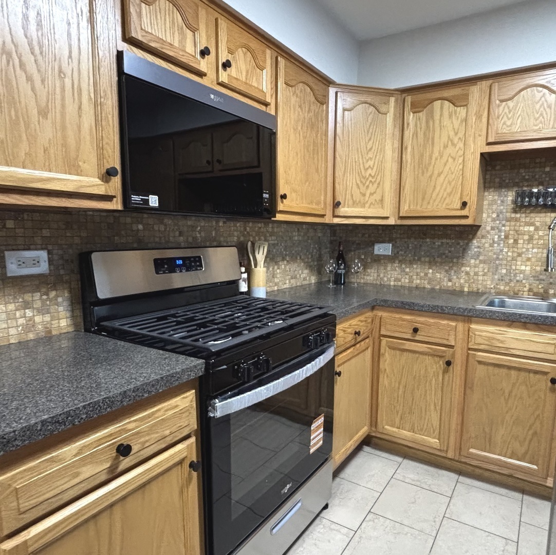 10437 Natoma Avenue #4, Chicago Ridge, IL