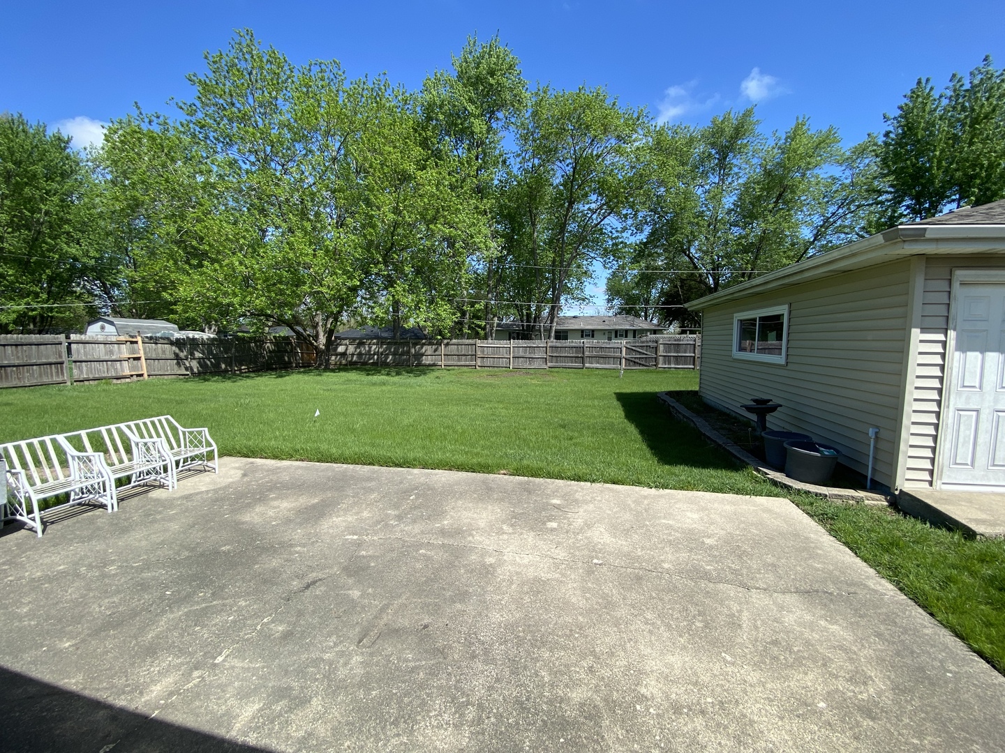 3825 Leominster Avenue, Joliet, IL